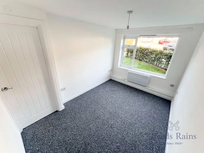 Gloucester Grange, Newcastle, ST5, photo 6