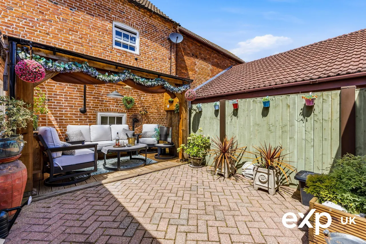 Bescar Lane, Ollerton, NG22, photo 32
