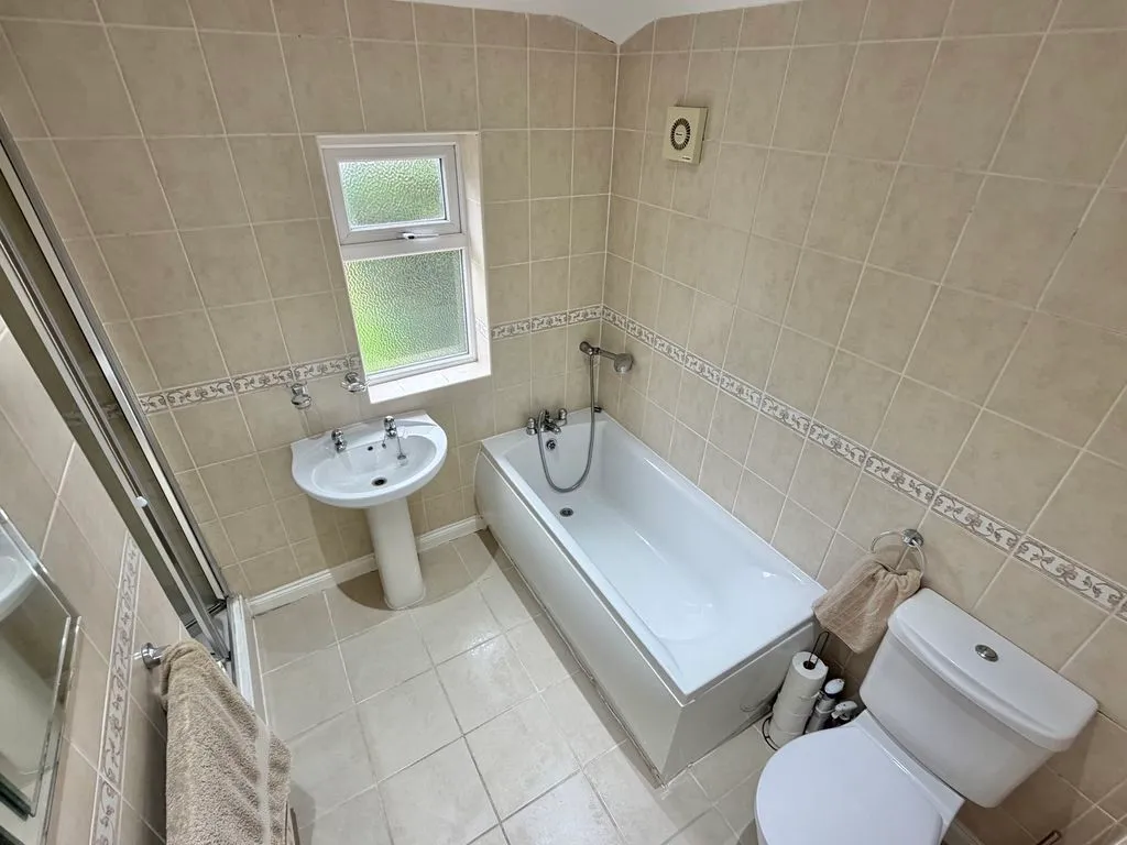 Warren Hill Road, Kingstanding, B44, photo 19