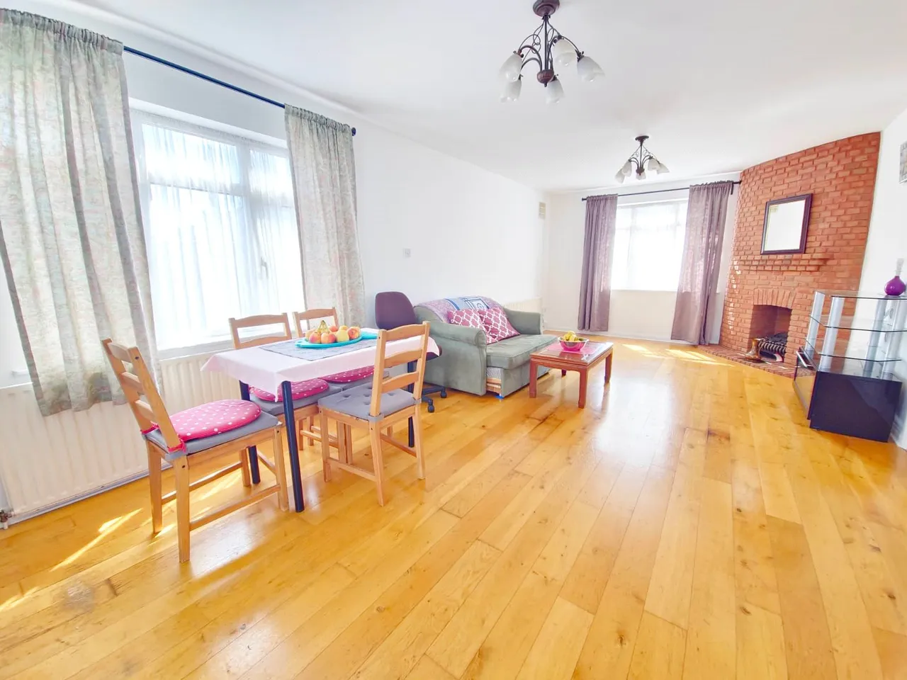 Front Lane, Upminster, RM14, photo 6