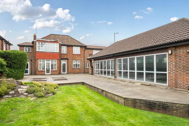 Haslemere Gardens, London, N3, photo 33