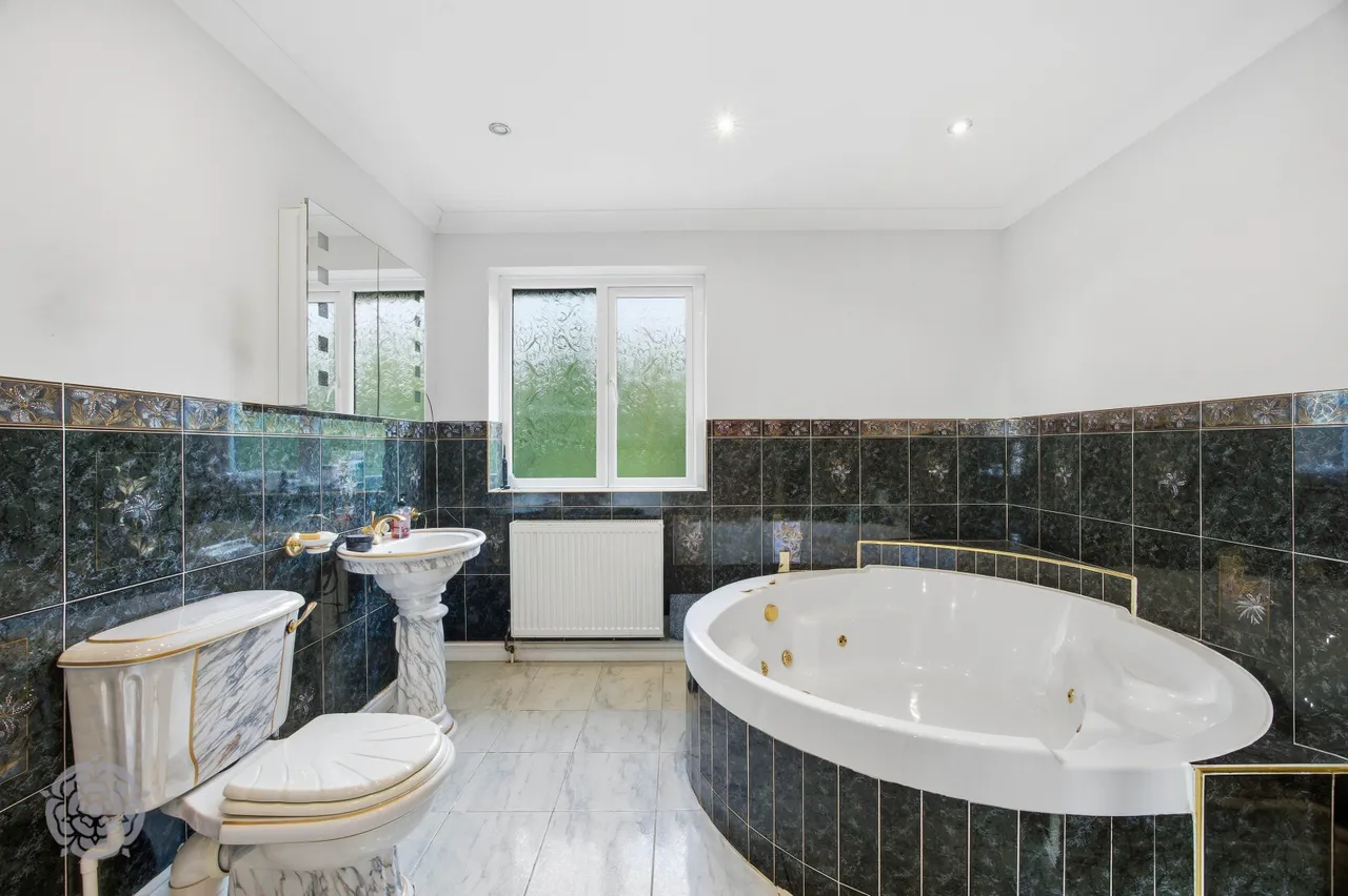 Oakley Park, Bolton, BL1 5XL, photo 27