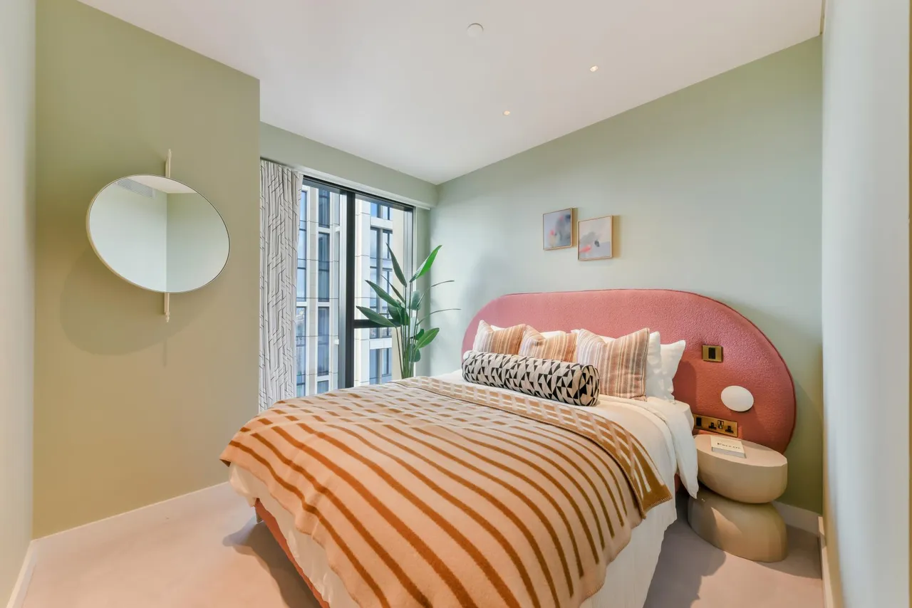 Nine Elms Lane, London, SW8, photo 14