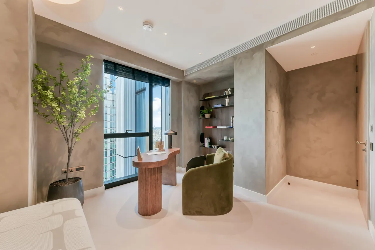 Nine Elms Lane, London, SW8, photo 10