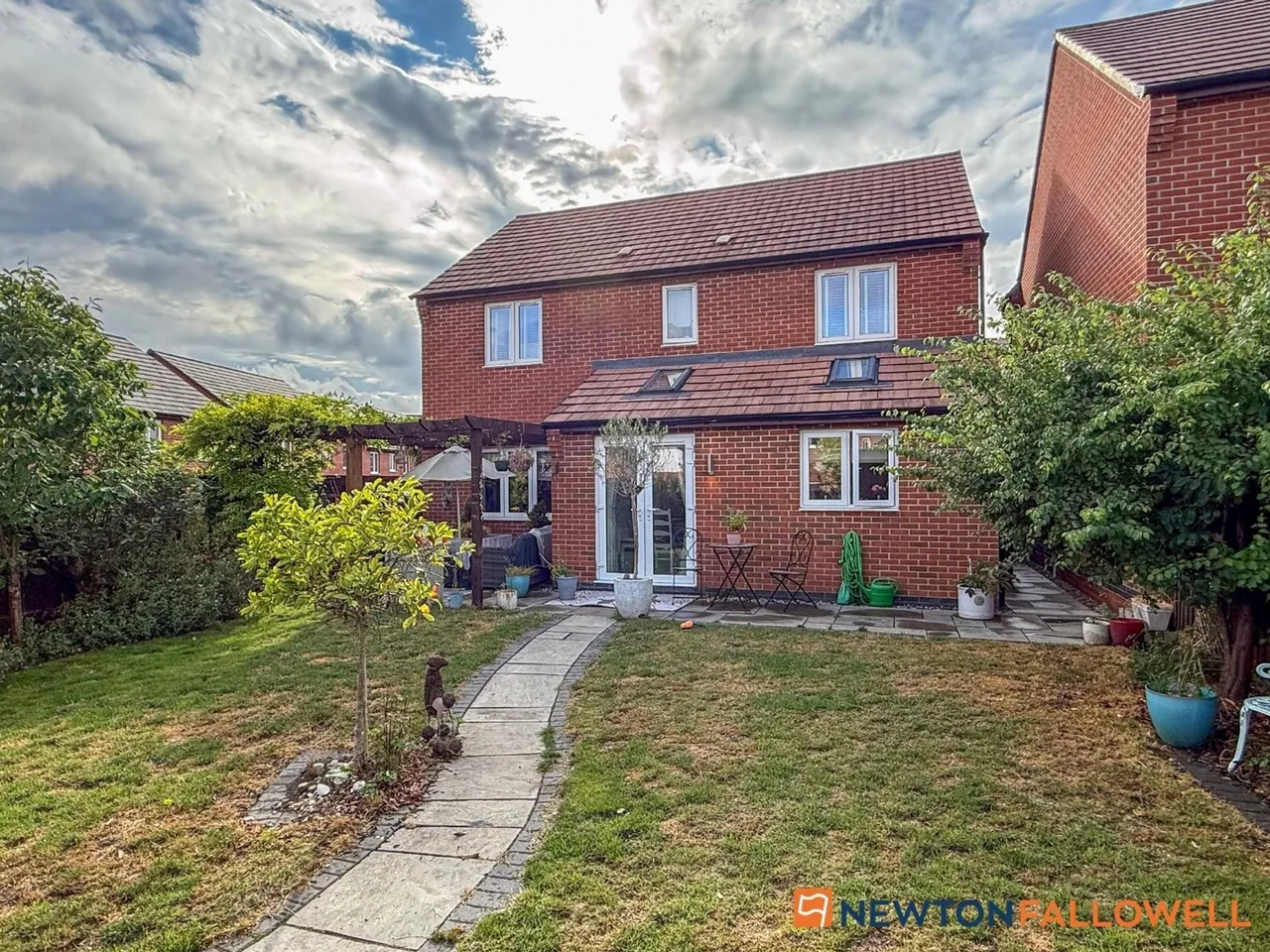 Charters Drive, Middlebeck, NG24, photo 22
