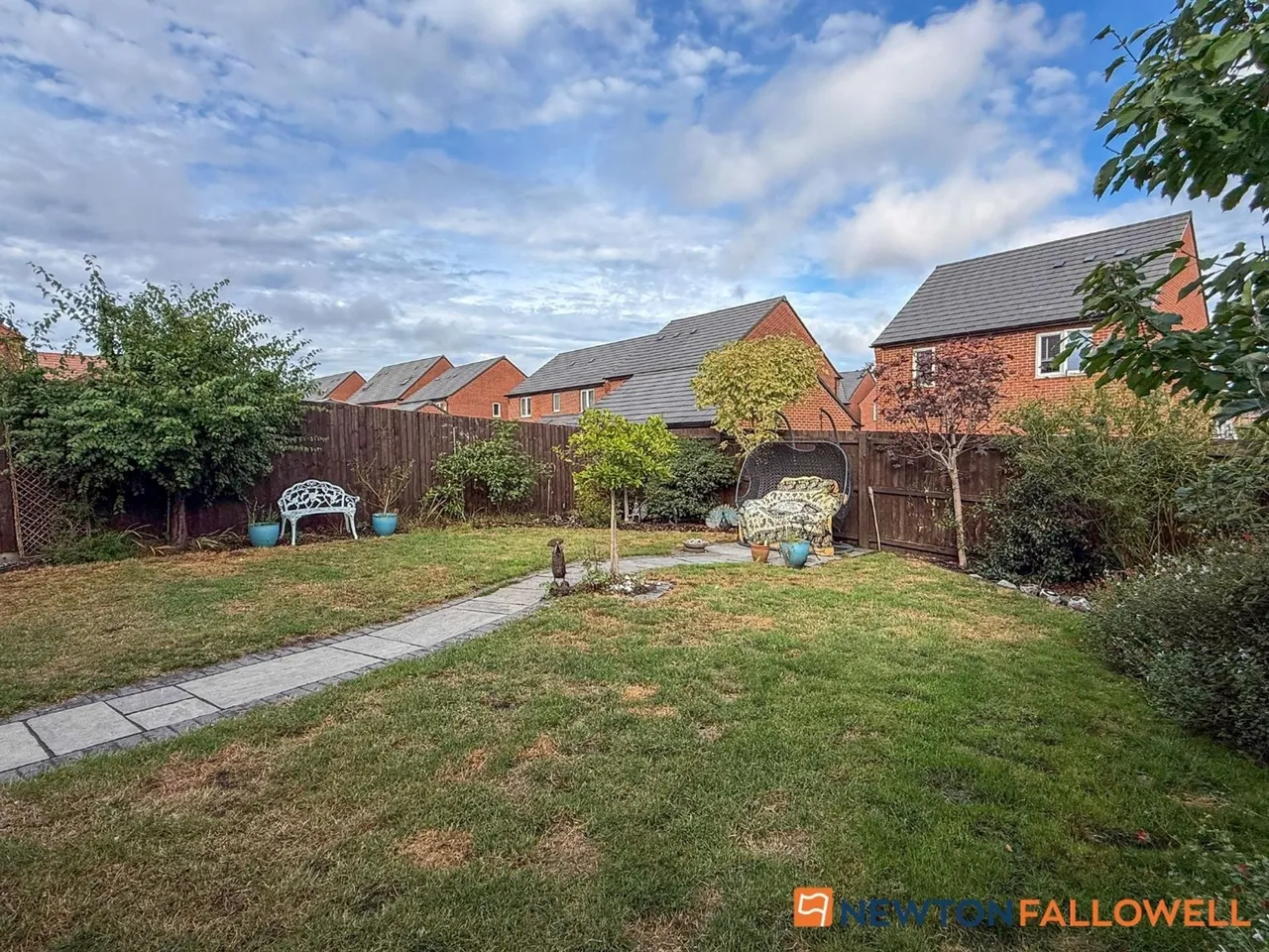 Charters Drive, Middlebeck, NG24, photo 21