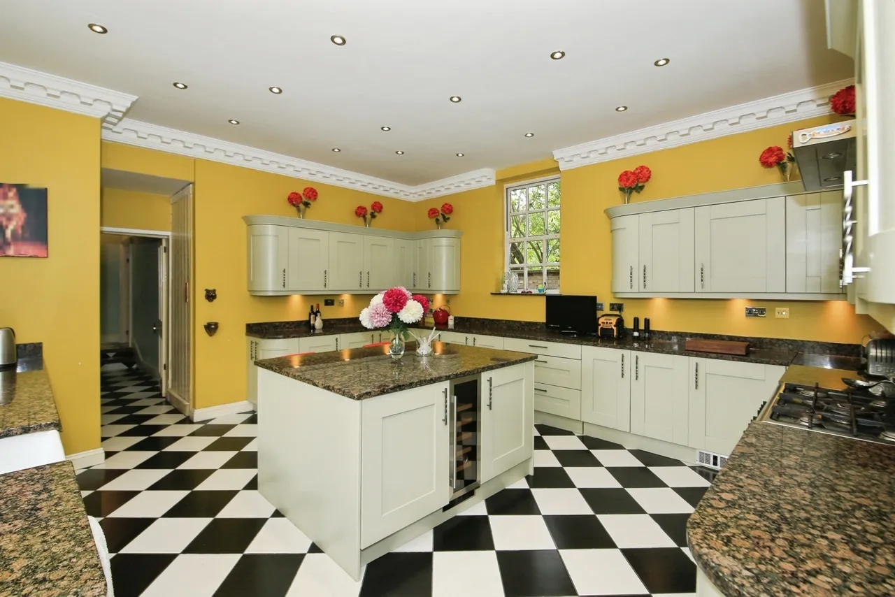 High Causeway, Cambridgeshire, PE7, photo 4