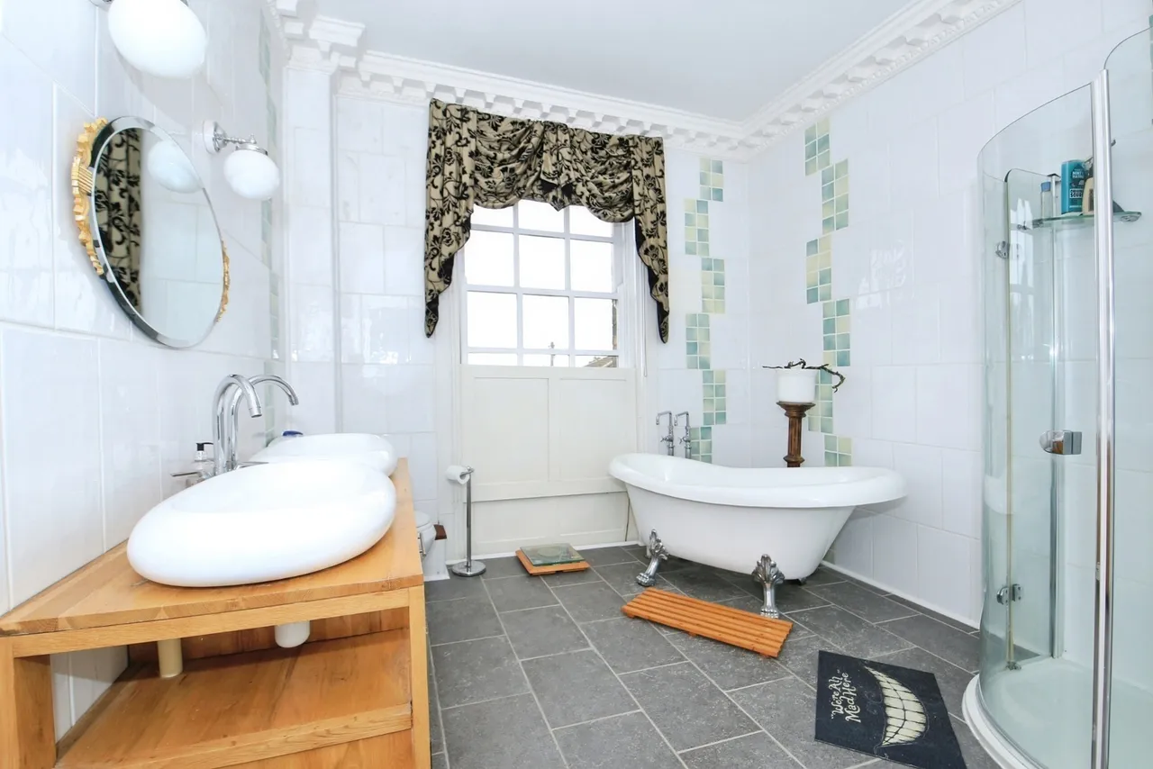 High Causeway, Cambridgeshire, PE7, photo 17