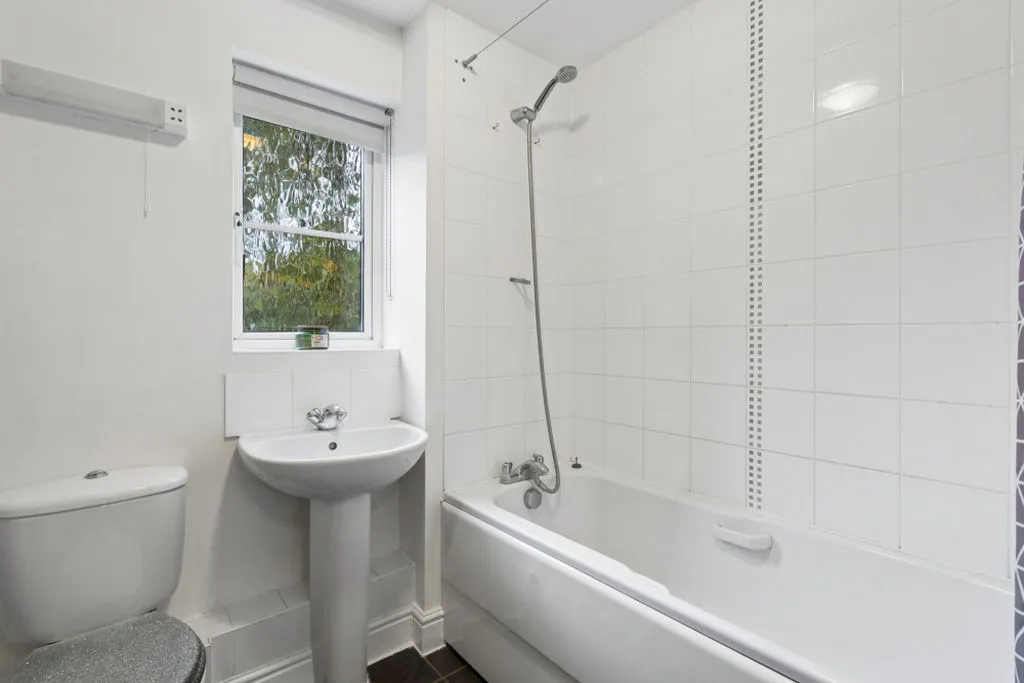Wye Gardens, High Wycombe, HP12, photo 15