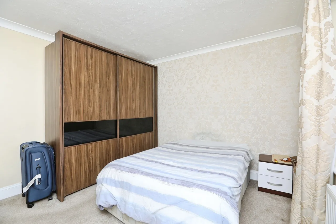 Queenborough Road, Minster on Sea, ME12, photo 5