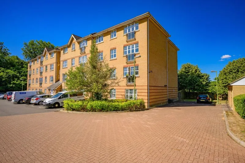 2 bed flat to rent — Aylward Drive, Stevenage SG2 8UY