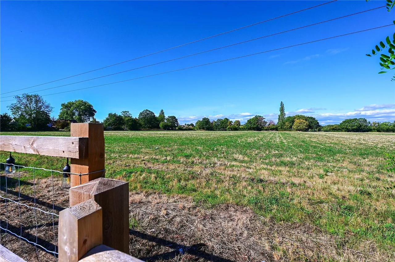 Hitches Lane, Crookham Village, GU51, photo 4