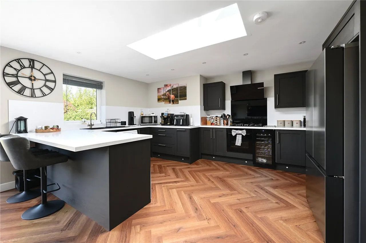 Hitches Lane, Crookham Village, GU51, photo 2
