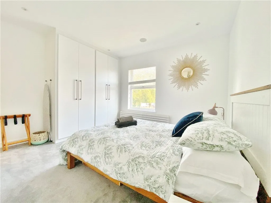 Nelson Road, Twickenham, TW2, photo 3