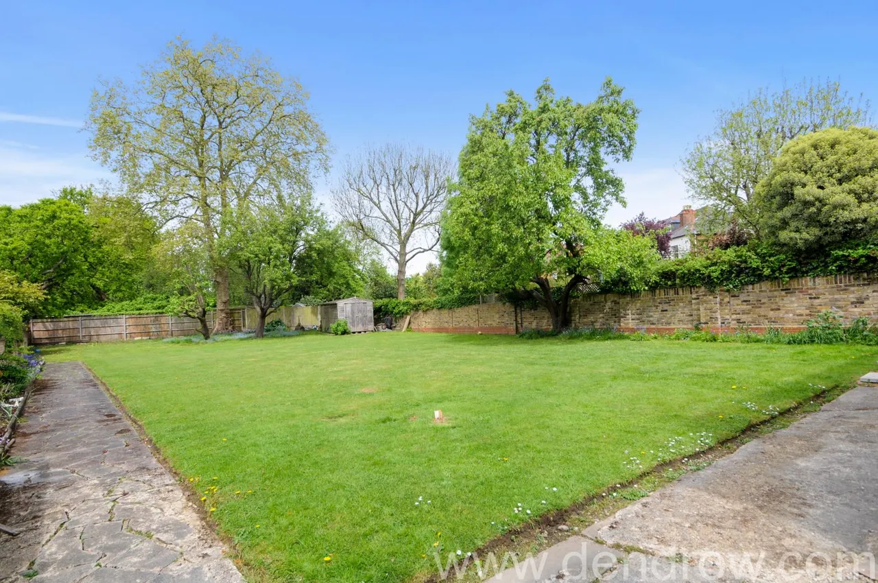 Mount Park Crescent, London, W5 2RN, photo 9