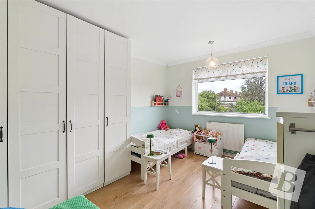 Edison Avenue, Hornchurch, RM12, photo 9