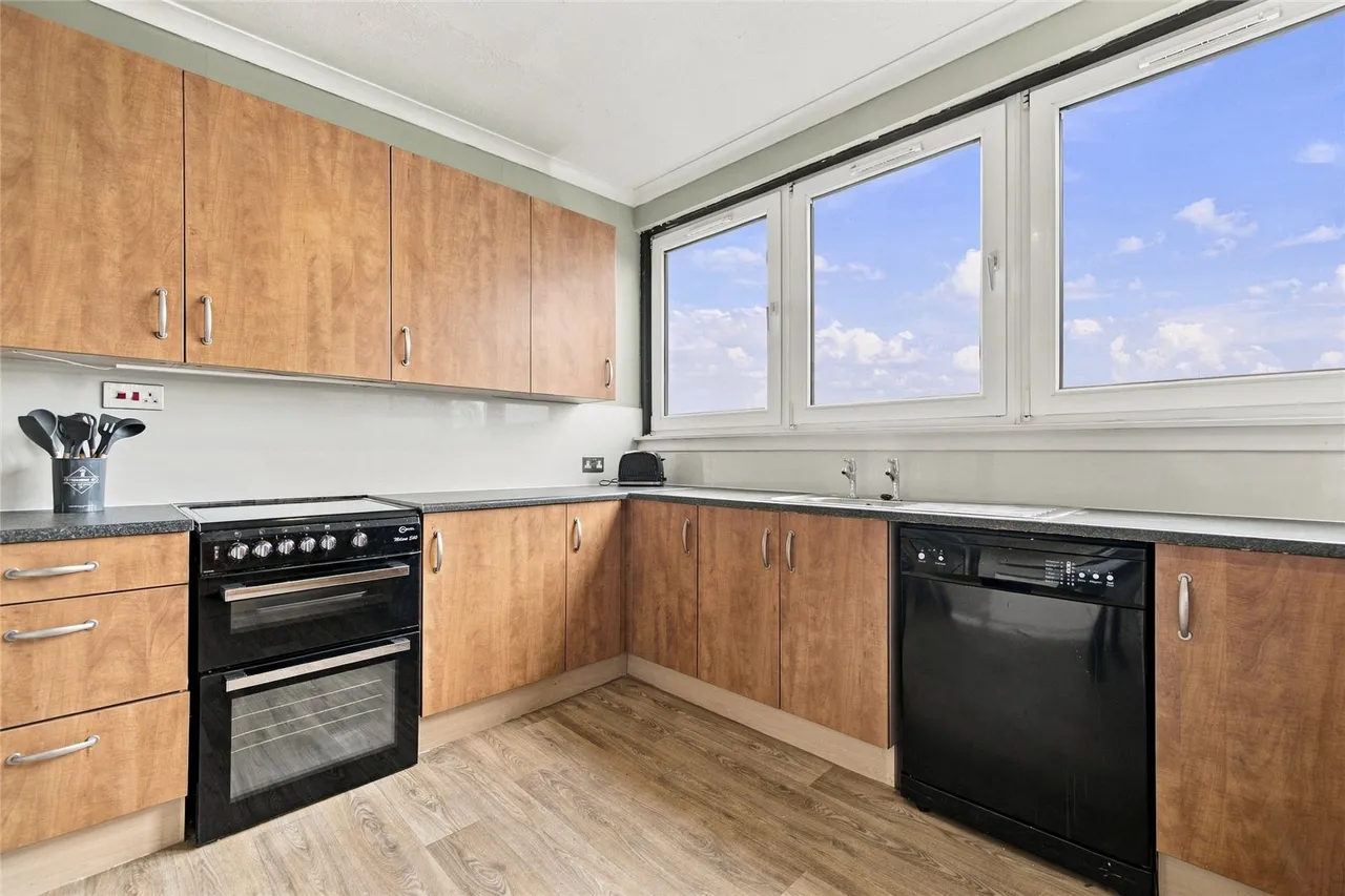 Holburn Street, Aberdeen, AB10, photo 12