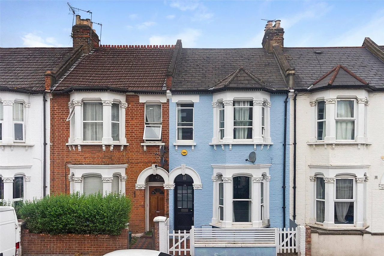 Lechmere Road, London, photo 27