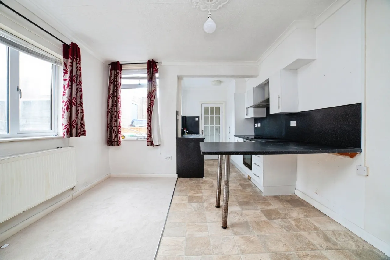 Phoenix Street, SUTTON-IN-ASHFIELD, Nottinghamshire, NG17, photo 7