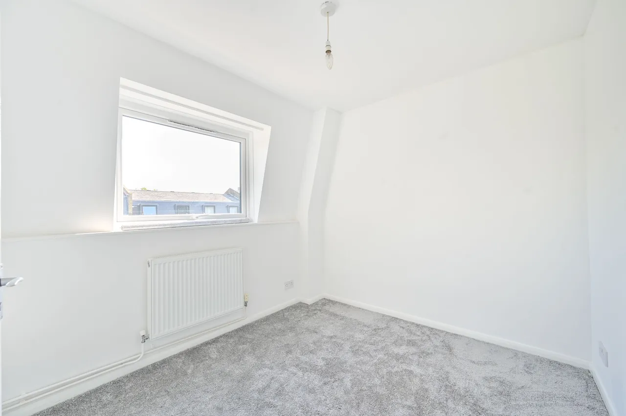 16a St Ervans Road, London, photo 9