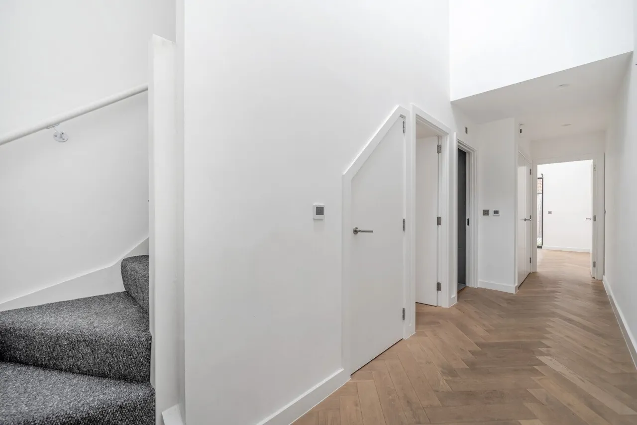 Bell Foundry Close, West Croydon, CR0, photo 10