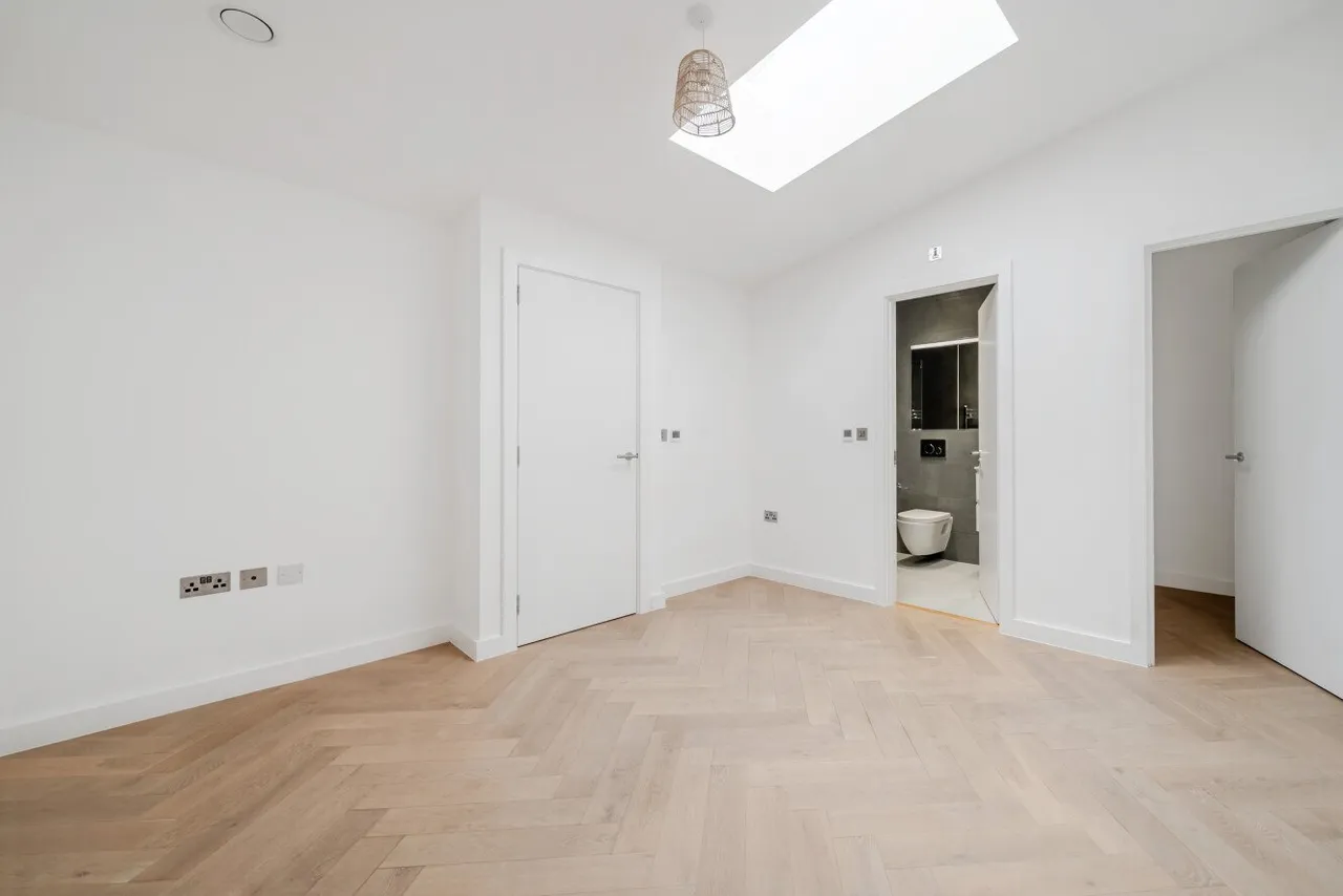 Bell Foundry Close, West Croydon, CR0, photo 9