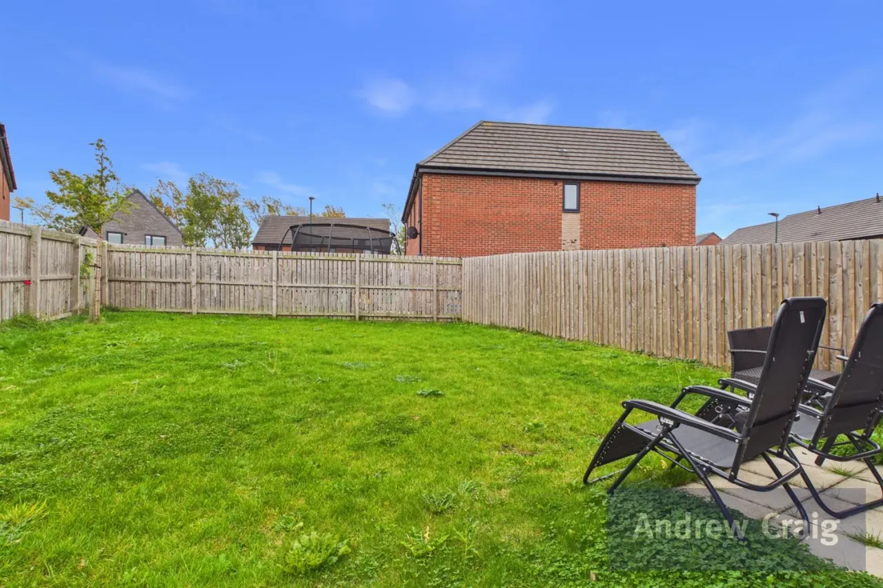 Robin Close, Hebburn, NE31, photo 14