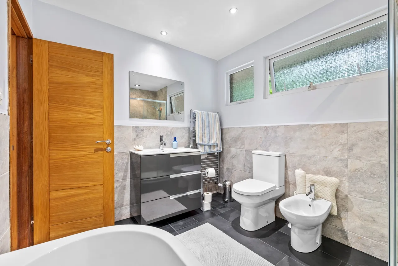 Fairwood Road, West Cross, SA3, photo 25