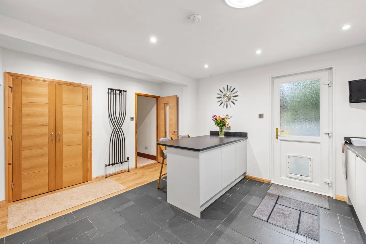 Fairwood Road, West Cross, SA3, photo 8