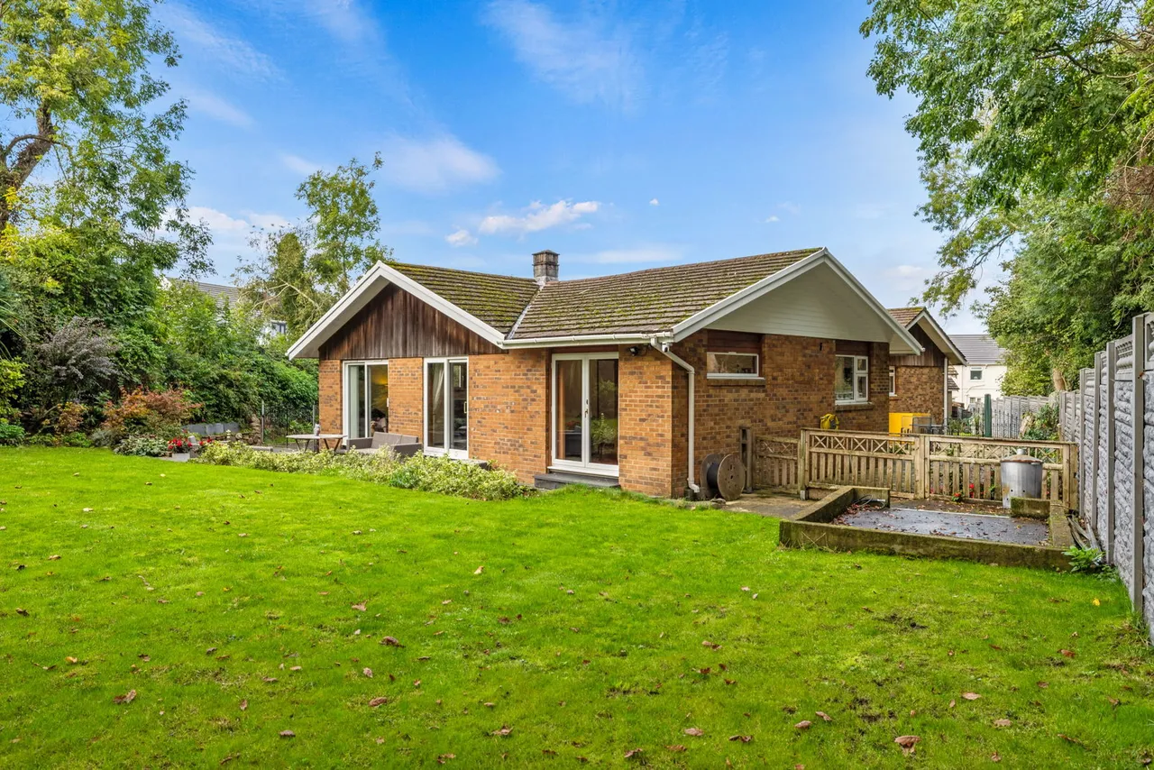 Fairwood Road, West Cross, SA3, photo 29