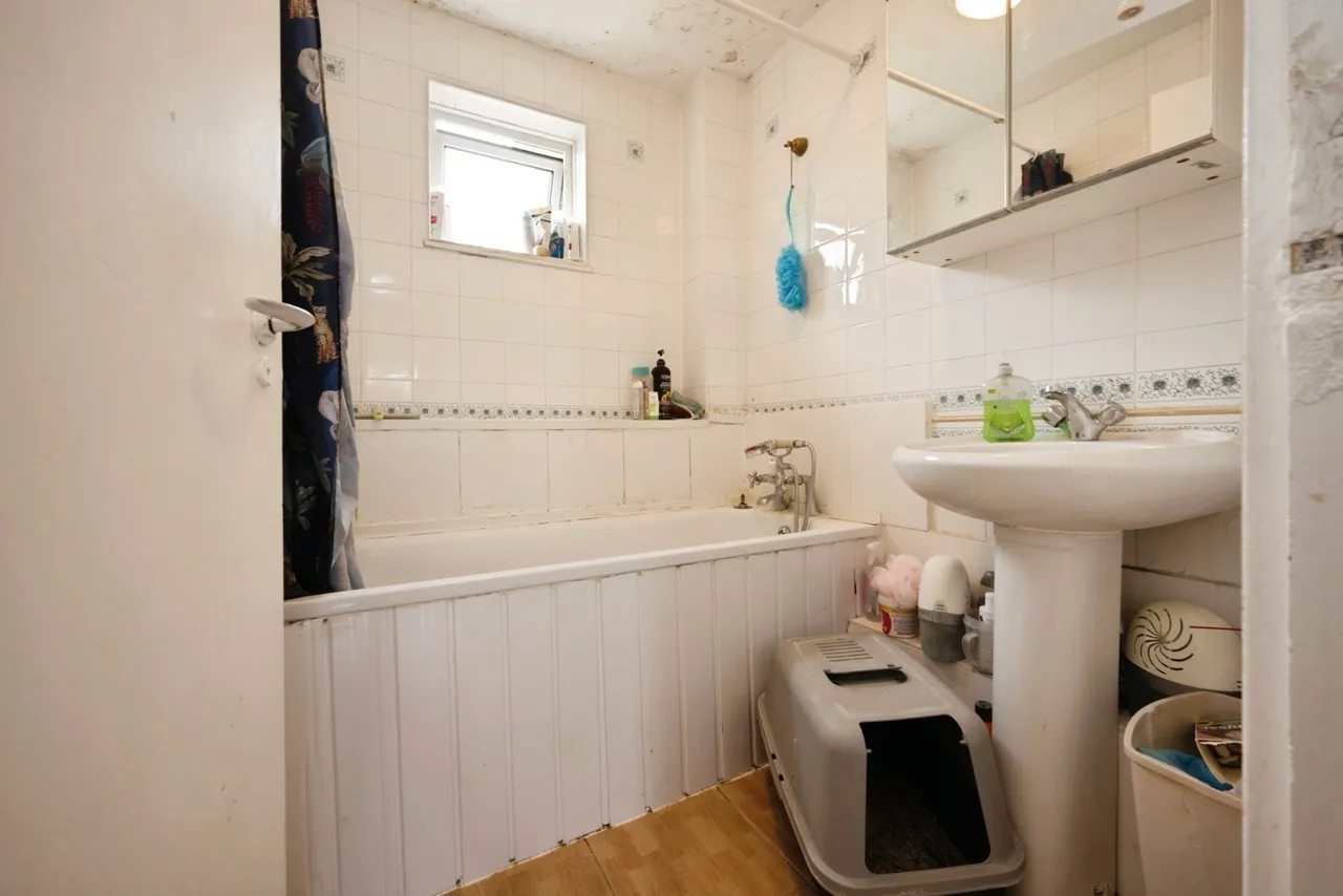 Walbrook Avenue, Springfield, MK6, photo 17