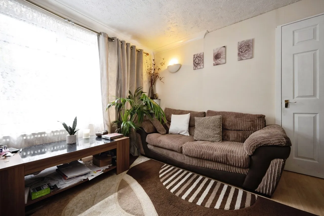 Walbrook Avenue, Springfield, MK6, photo 13