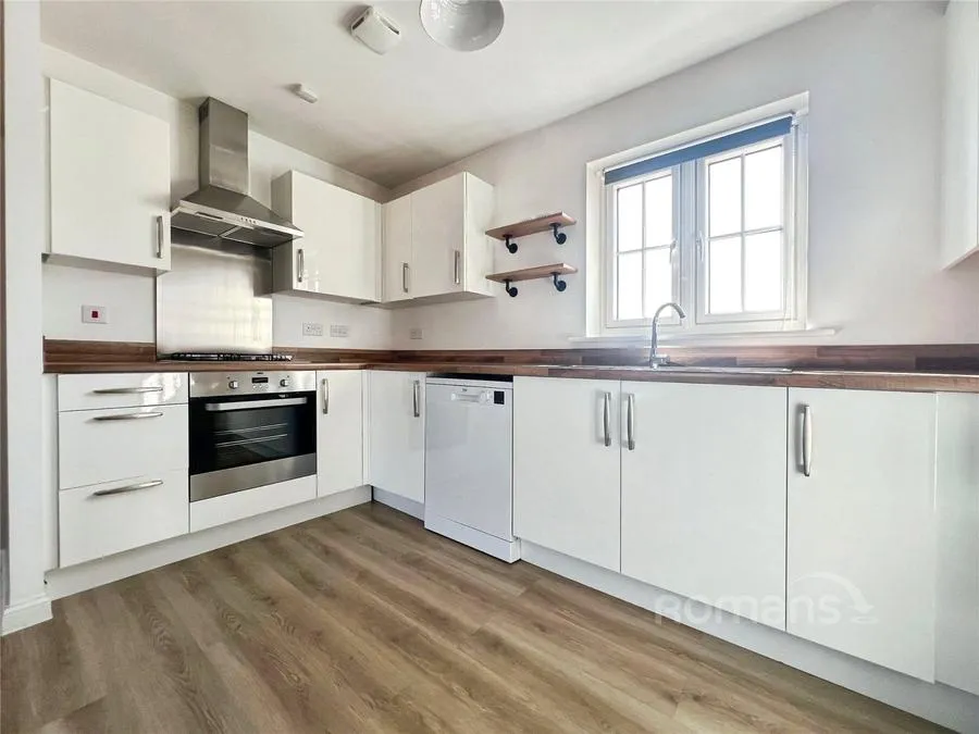 Charteris Close, Wellesley, GU11, photo 15