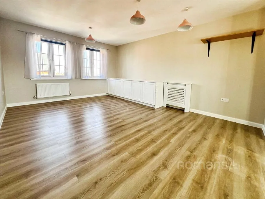 Charteris Close, Wellesley, GU11, photo 14