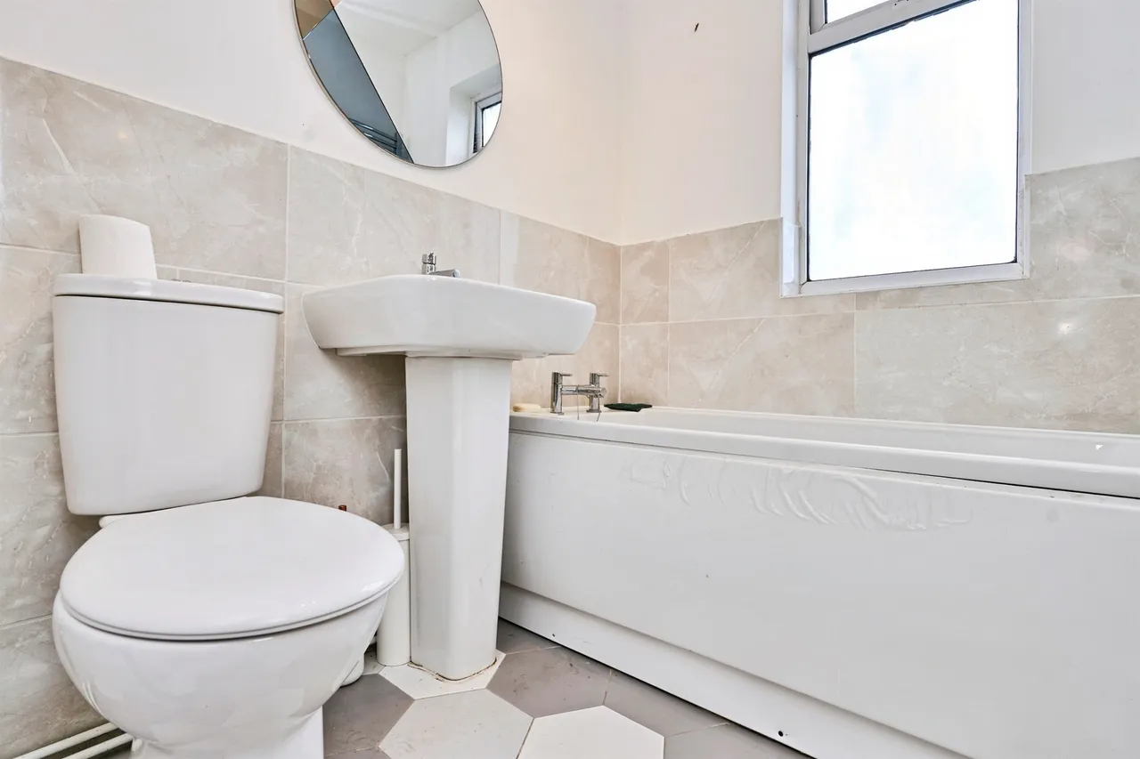 Worcester Road, Willenhall, WV13, photo 16