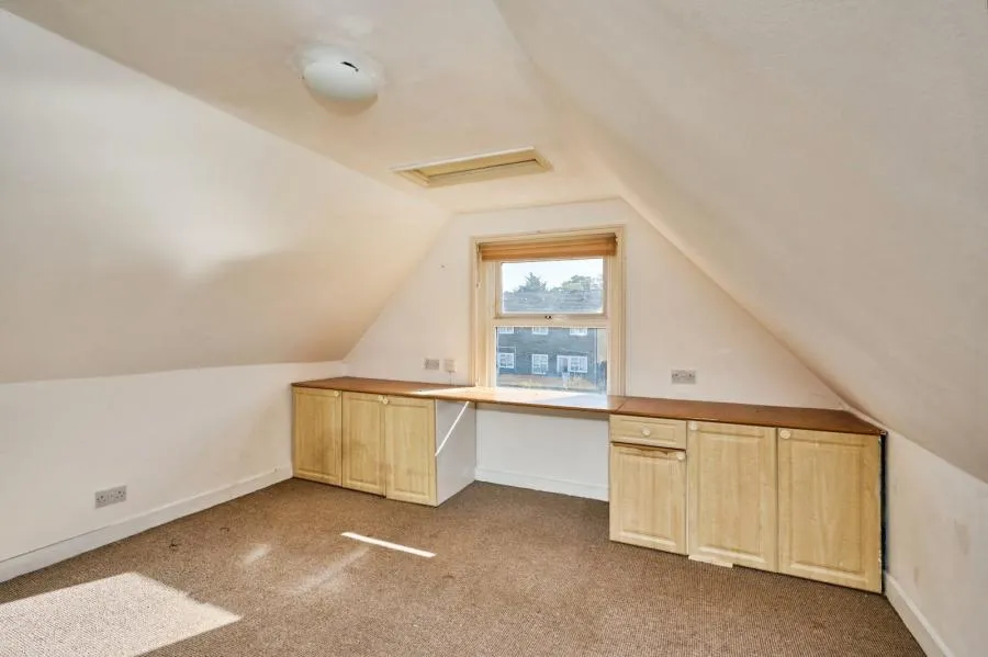 Clarence Road, East Cowes, PO32, photo 8