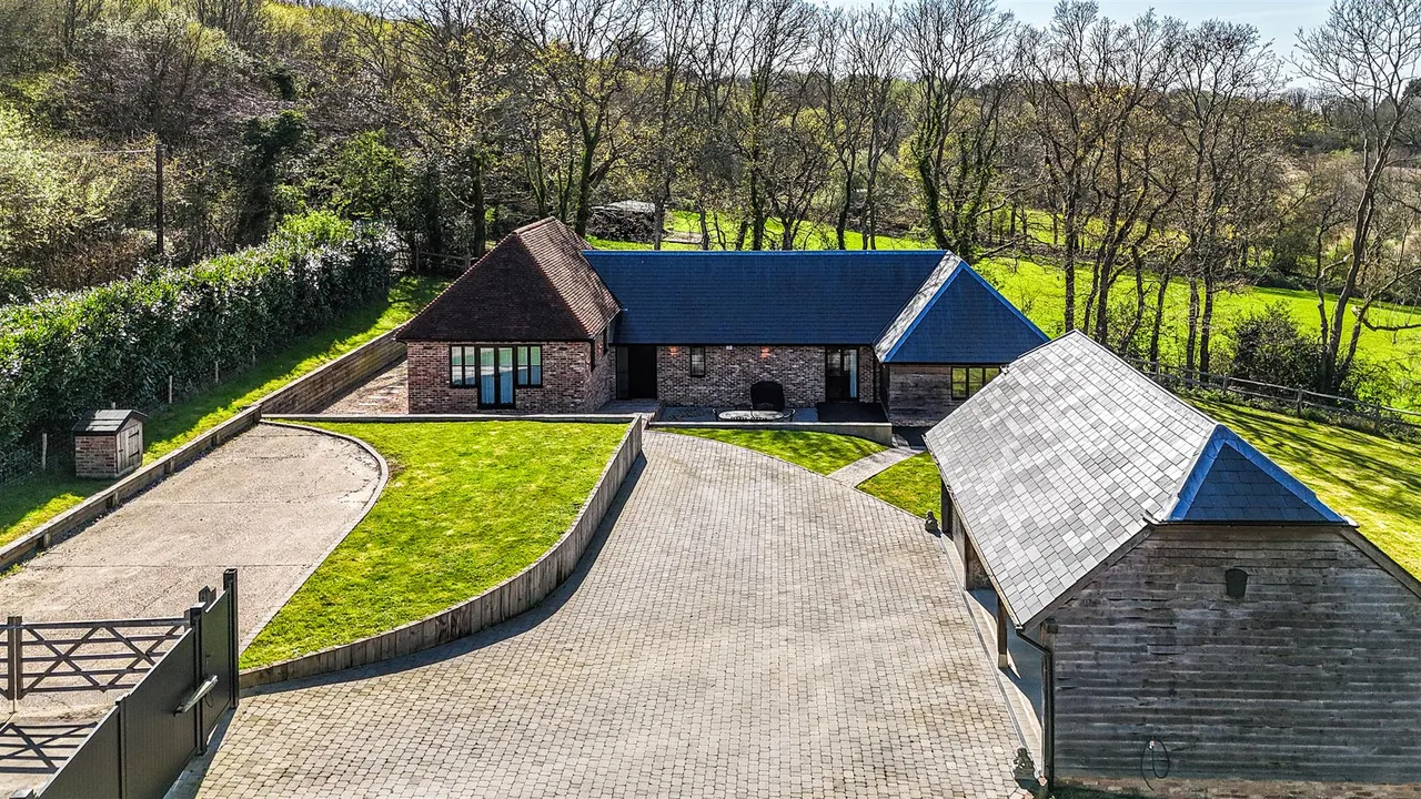 Brick Kiln Lane, Hadlow Down, Uckfield, TN22 4EJ, photo 39