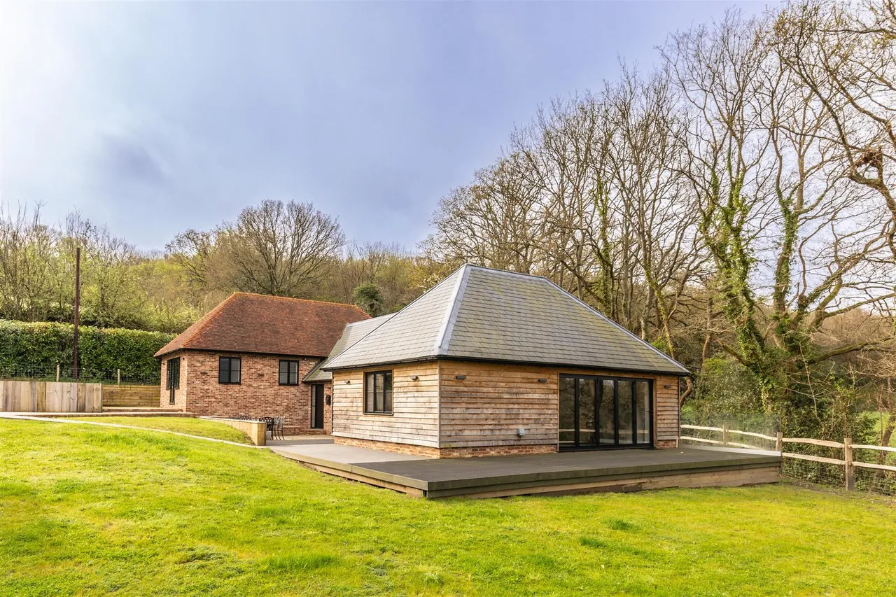 Brick Kiln Lane, Hadlow Down, Uckfield, TN22 4EJ, photo 36