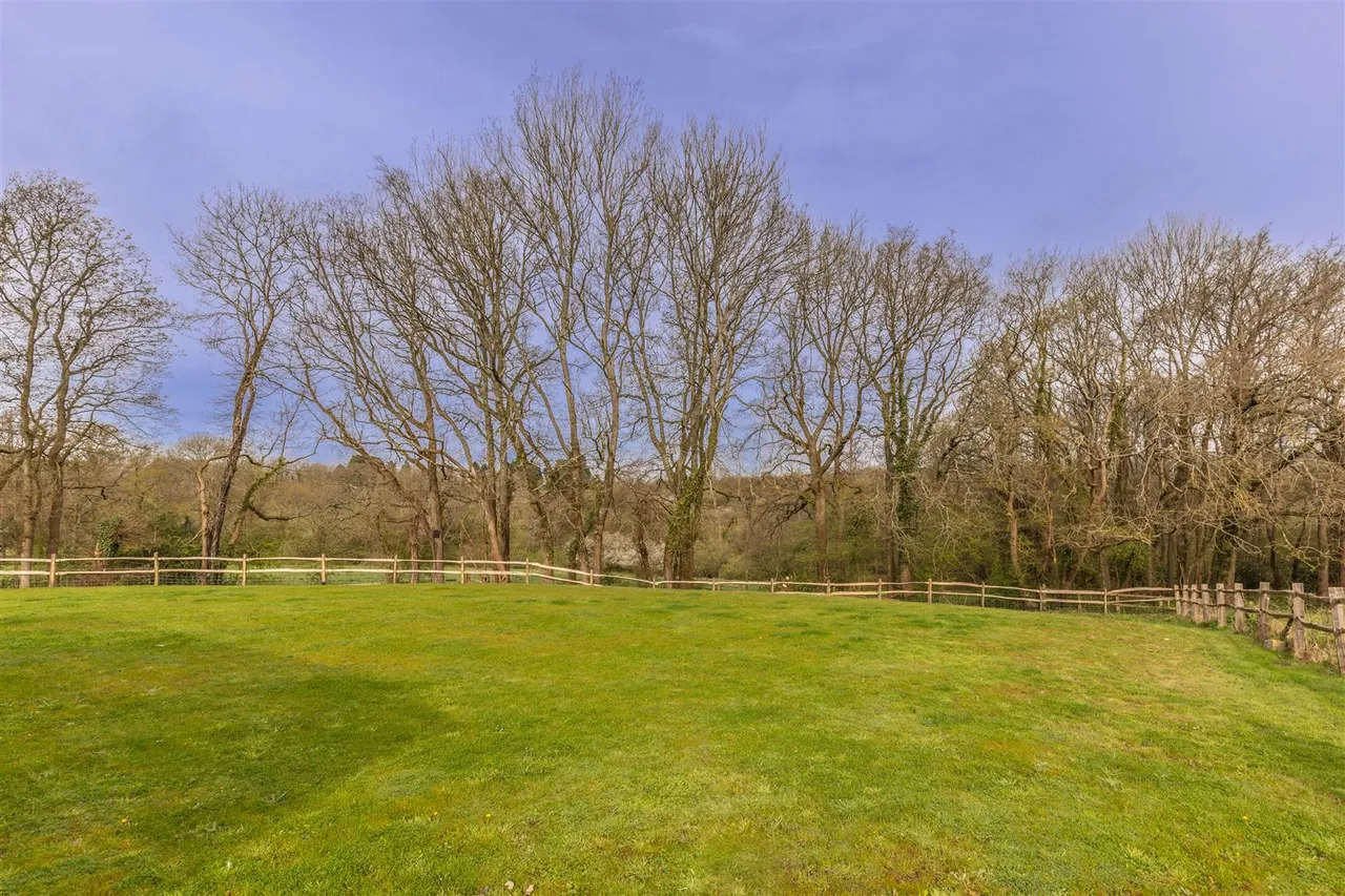 Brick Kiln Lane, Hadlow Down, Uckfield, TN22 4EJ, photo 38