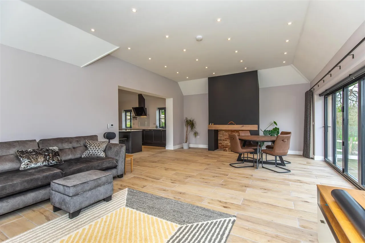 Brick Kiln Lane, Hadlow Down, Uckfield, TN22 4EJ, photo 11
