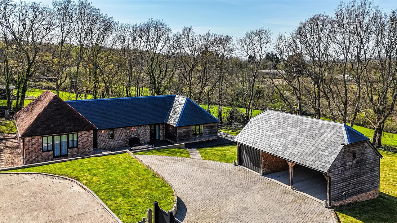 Brick Kiln Lane, Hadlow Down, Uckfield, TN22 4EJ, photo 40