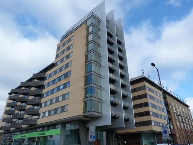 1 bed flat to rent, Poole Street, London