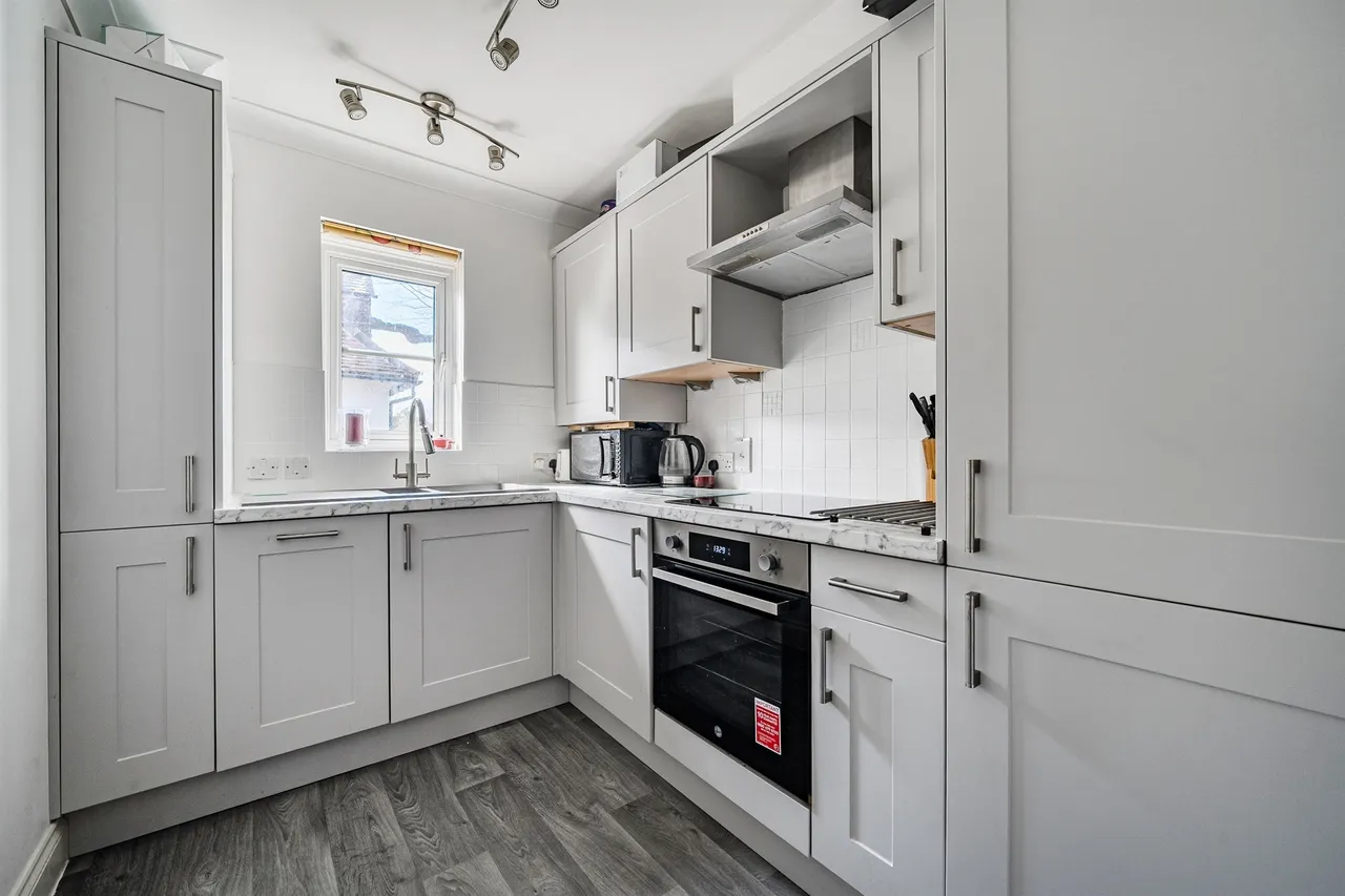 Bath Road, Maidenhead, SL6, photo 2