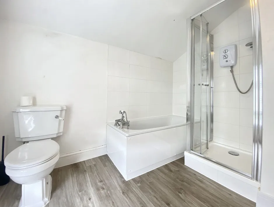 Bridge Road, Uxbridge, UB8, photo 8