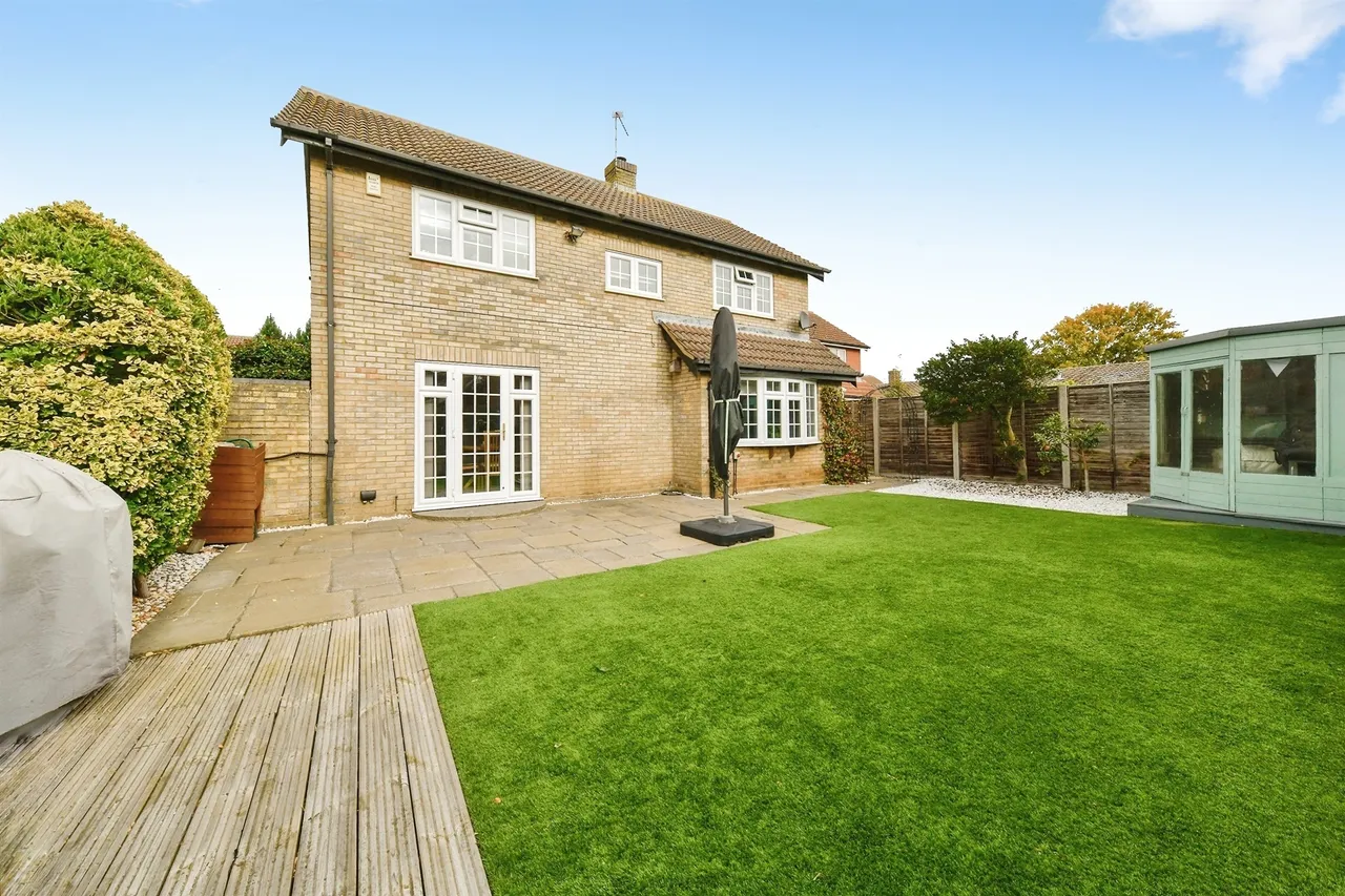 Peartree Close, Shefford, SG17, photo 3