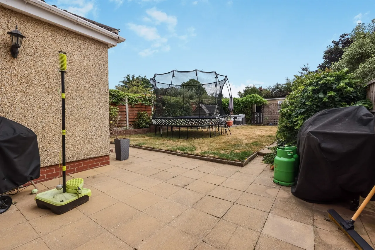 Southfield Avenue, Castle Bromwich, B36, photo 16