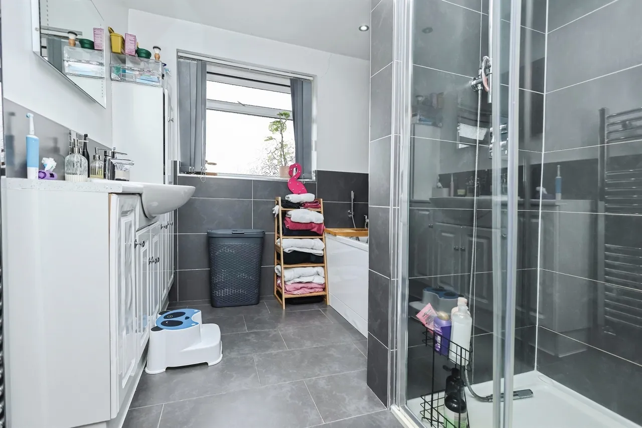 Southfield Avenue, Castle Bromwich, B36, photo 10