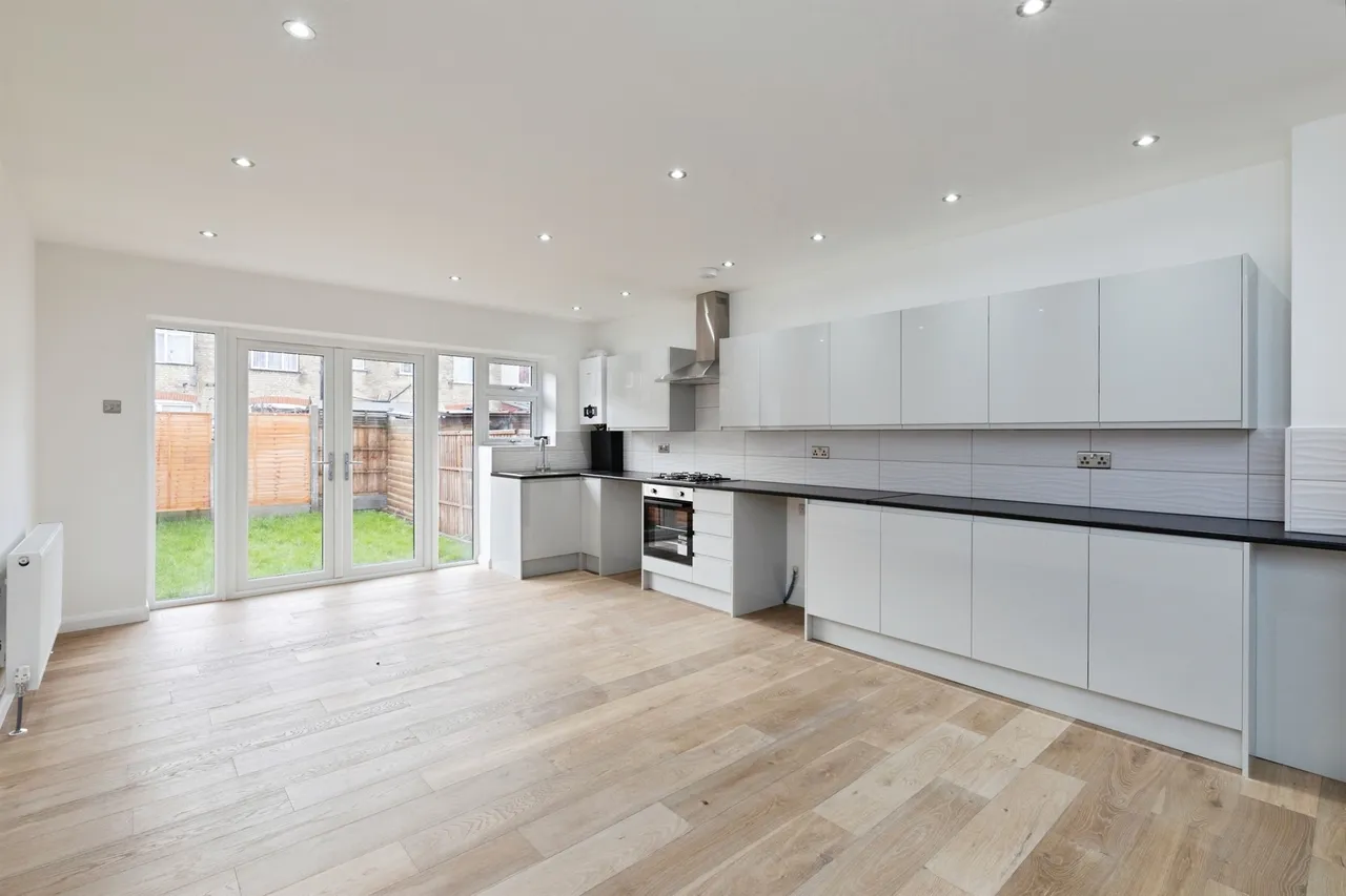Sandyhill Road, Ilford, IG1, photo 2