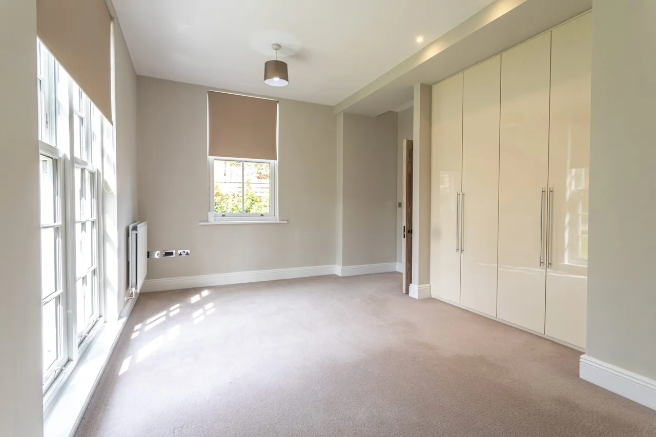 Monachus House High Street, Hartley Wintney, Hampshire, RG27 8NW, photo 5