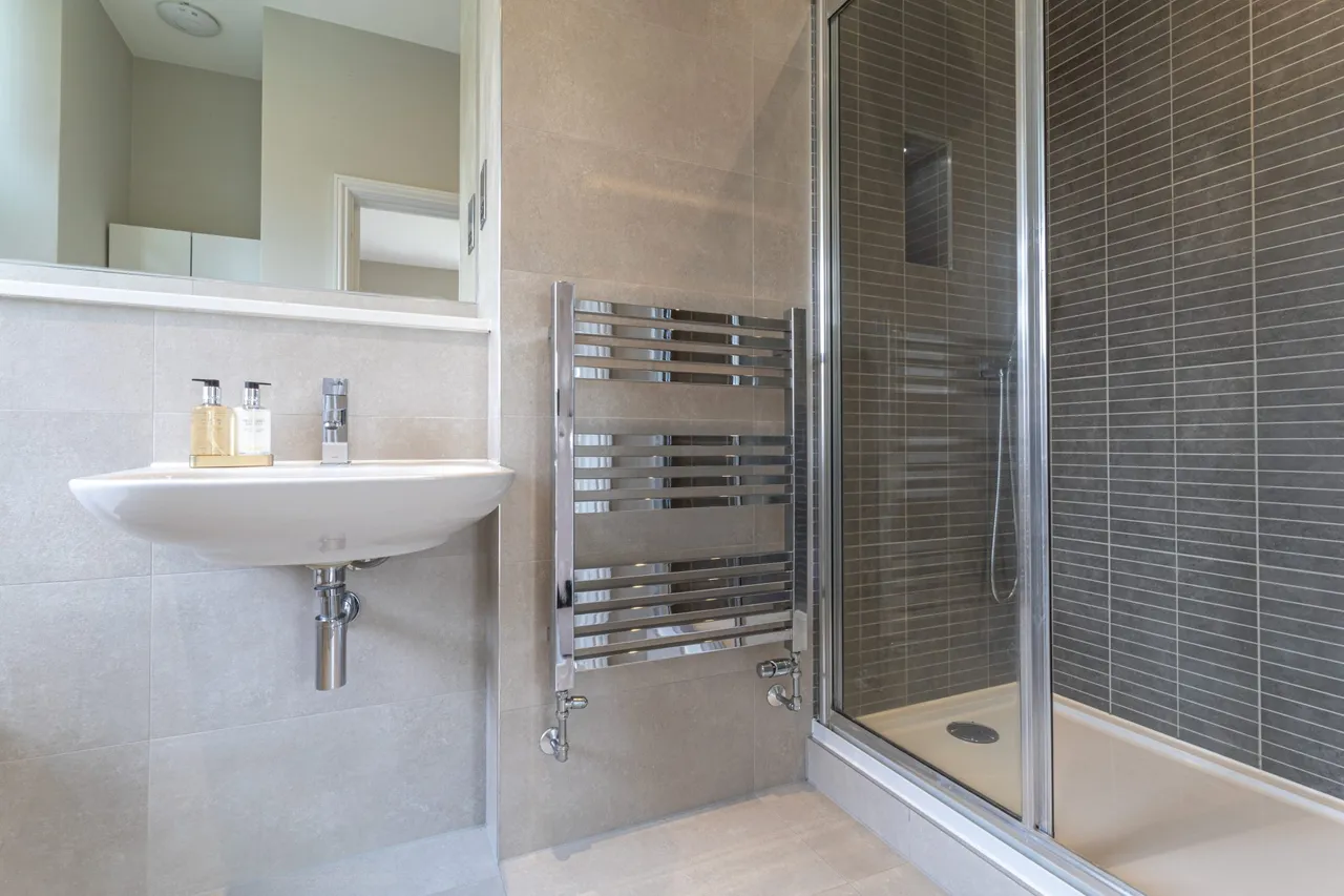 Monachus House High Street, Hartley Wintney, Hampshire, RG27 8NW, photo 6